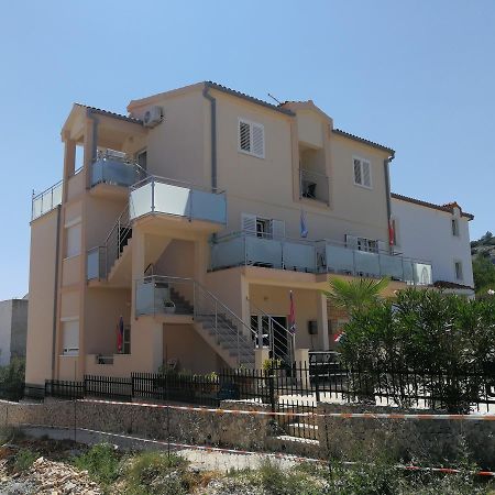 Adria Apartments Sara Ražanj Exterior foto