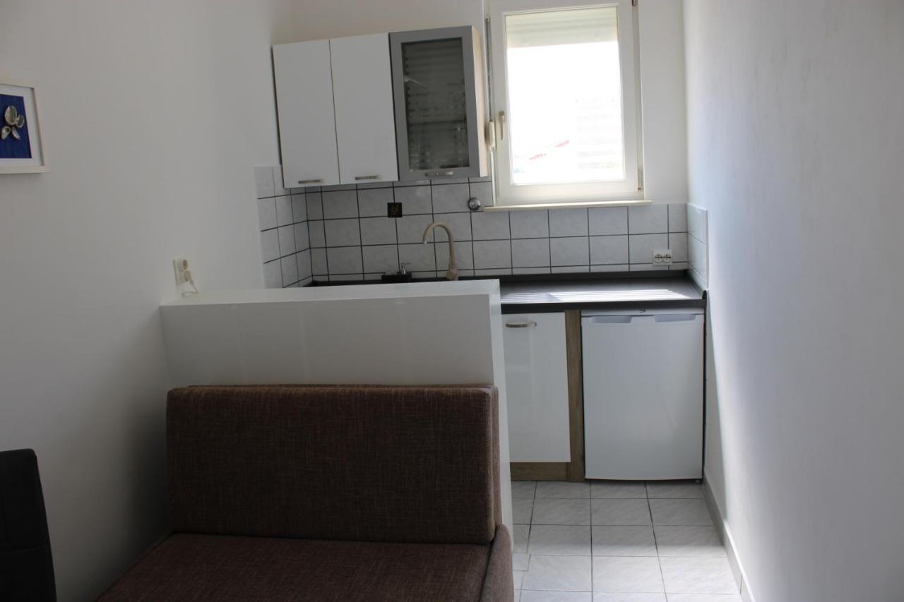 Adria Apartments Sara Ražanj Exterior foto