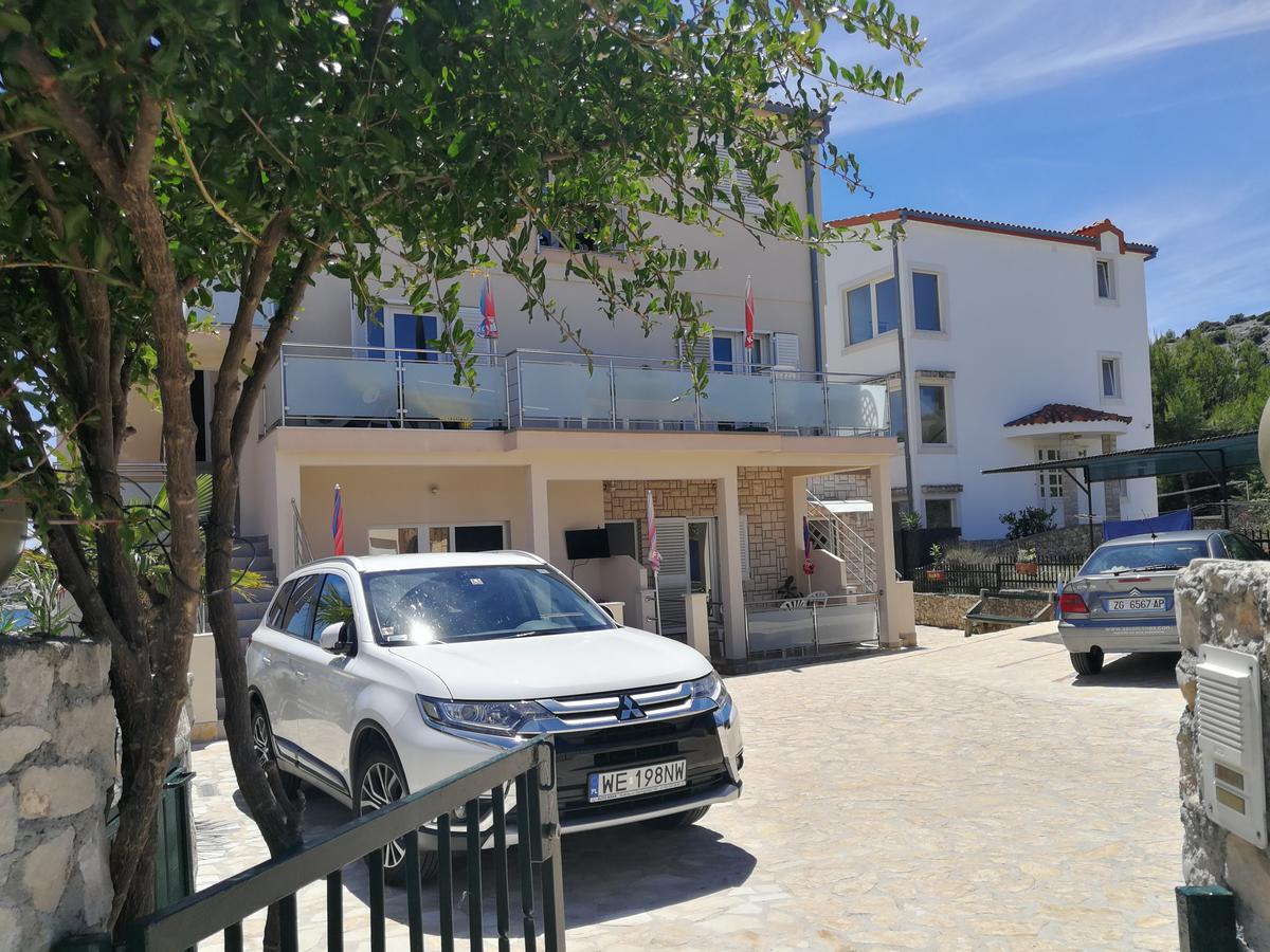 Adria Apartments Sara Ražanj Exterior foto