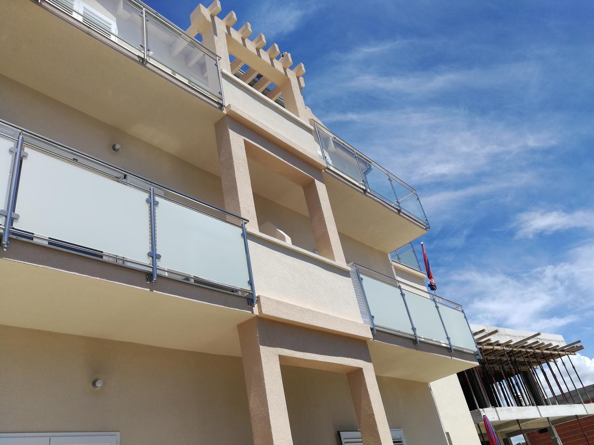 Adria Apartments Sara Ražanj Exterior foto